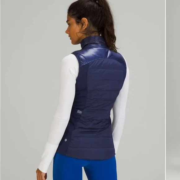 Lululemon Down for It All Vest Shine Night Sea size 12 - Picture 3 of 12